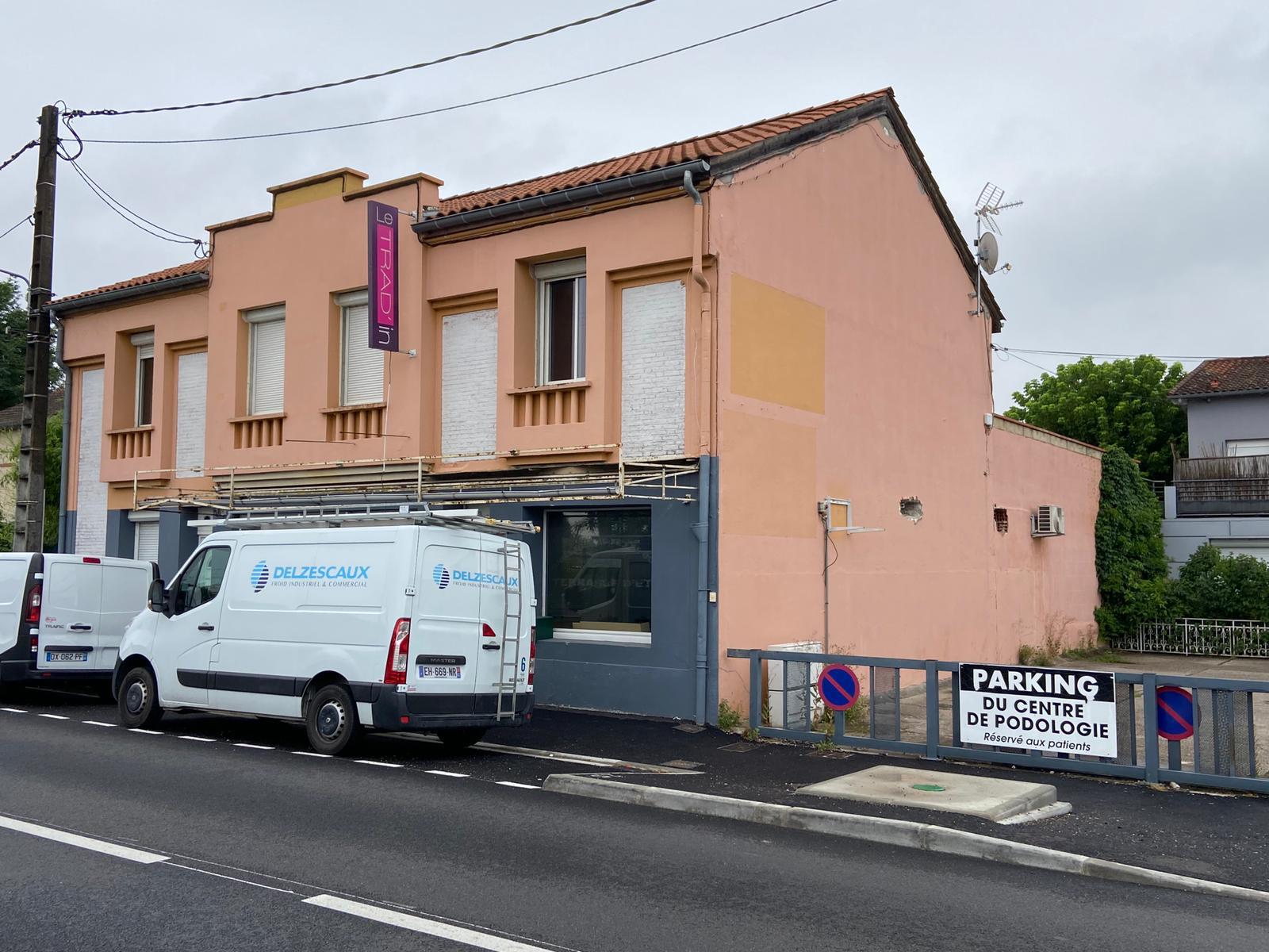 Avant : façade avant ravalement